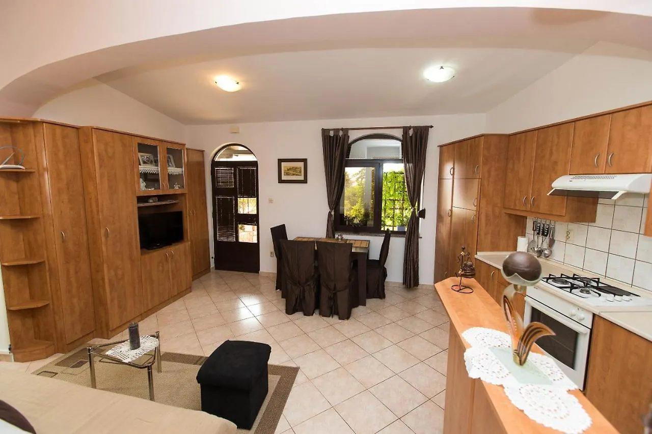 Apartmani Vera Crikvenica 0*,  Κροατία
